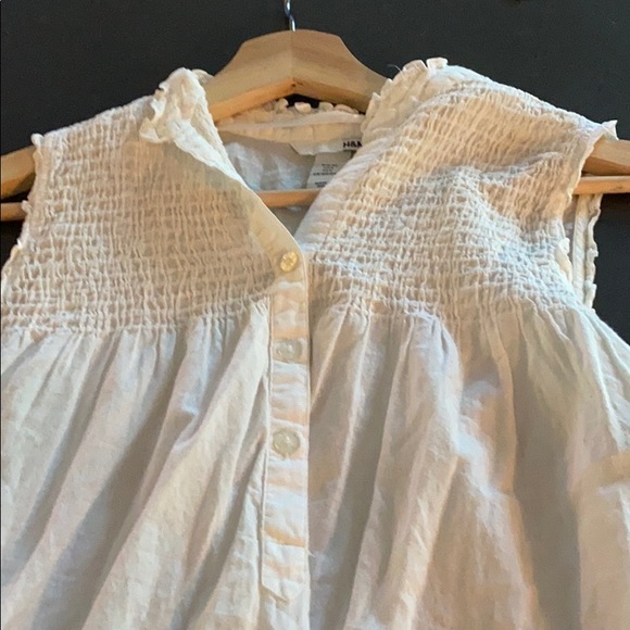 Women’s tank top. - Picture 3 of 4